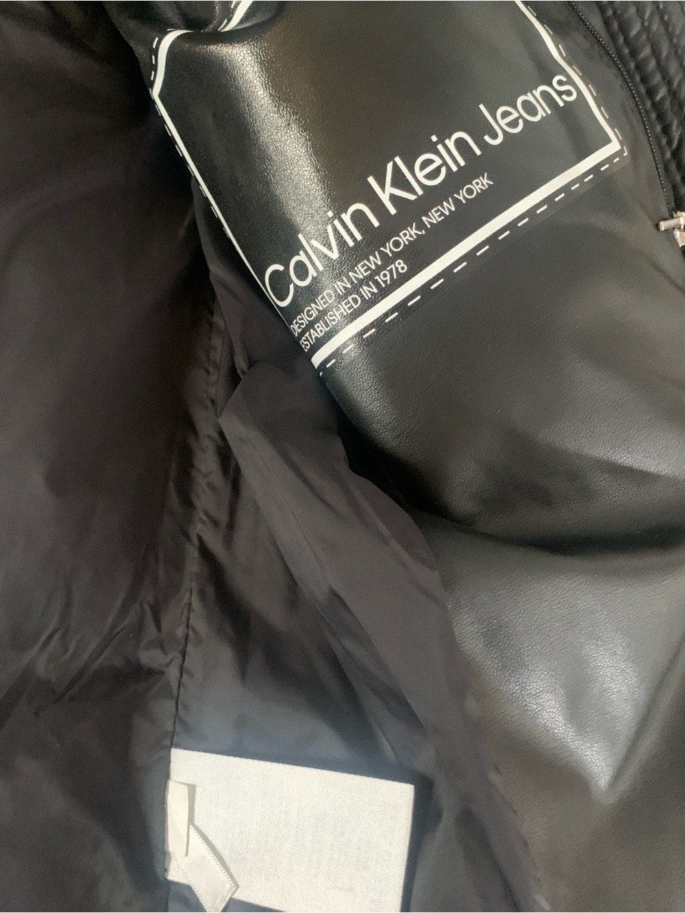 Calvin Klein Jeans Black Quilted faux Leather Puffer Vest XS runs big - Picture 10 of 12